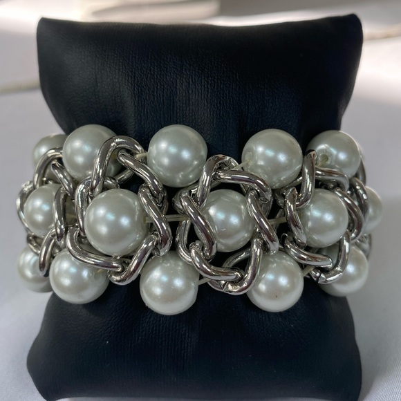 Large hefty silvertone chain round pearl bead bracelet - Picture 3 of 5